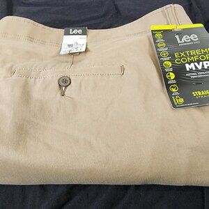 LEE Extreme Motion MVP Pants Beige Relaxed Fit Straight Leg Men's w50xL29